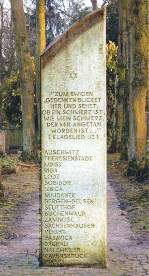 Stele auf dem Friedhof